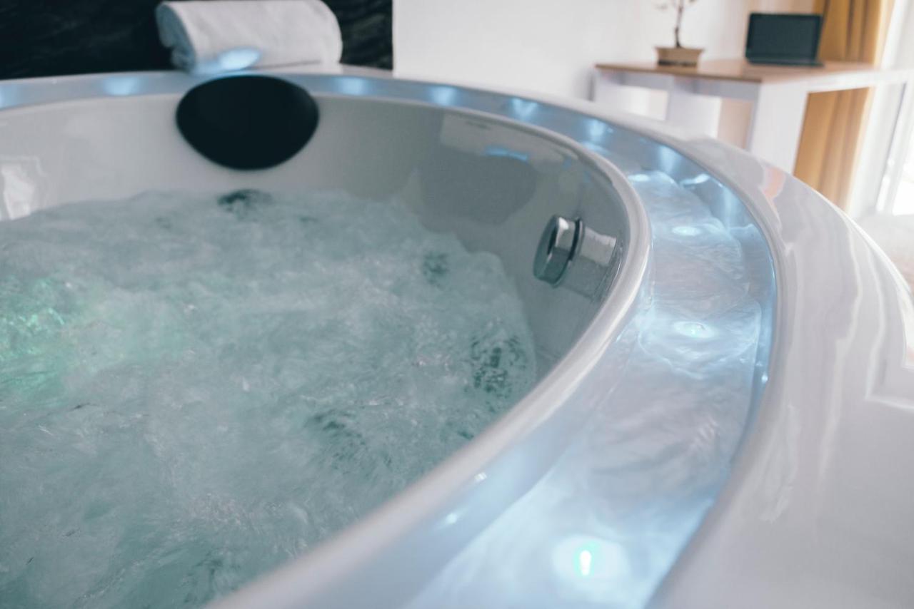 Gregorio VII Luxury Suites San Damaso Rome Bagian luar foto