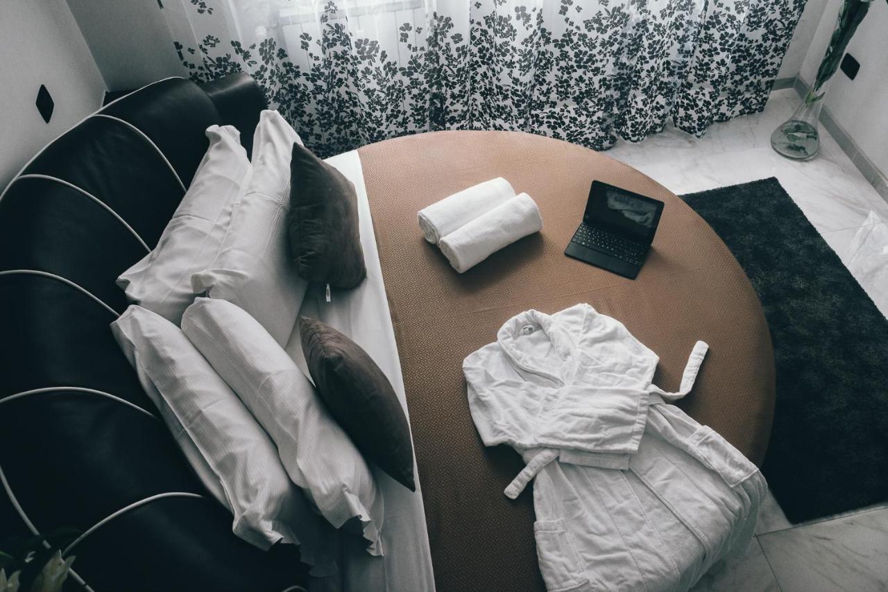 Gregorio VII Luxury Suites San Damaso Rome Bagian luar foto