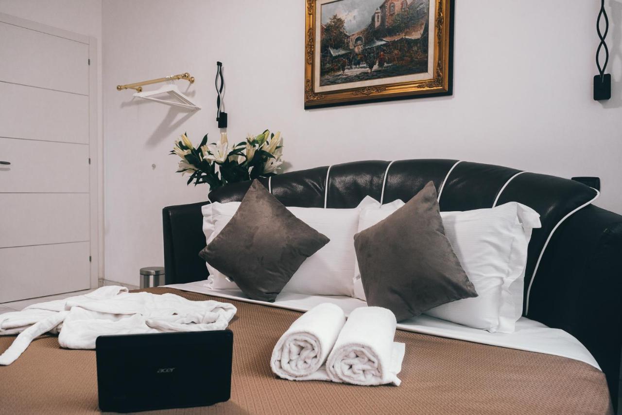 Gregorio VII Luxury Suites San Damaso Rome Bagian luar foto